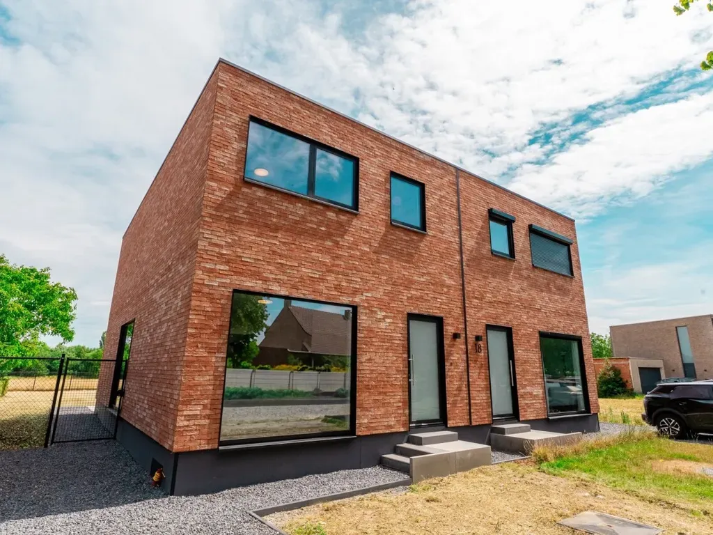 Huis in Snellegem - 7656215 - Isenbaertstraat-Westhofsteeg 65, 8490 Snellegem