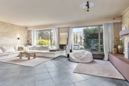 Villa Te Koop Burcht