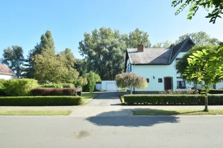 Garage Te Koop Tisselt