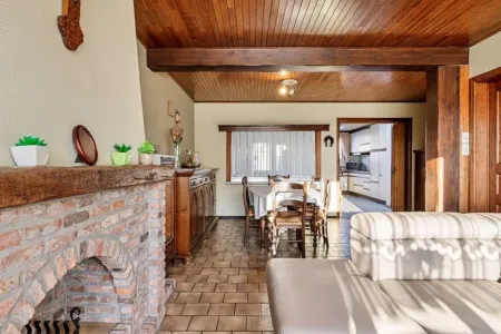 Garage Te Koop Tisselt