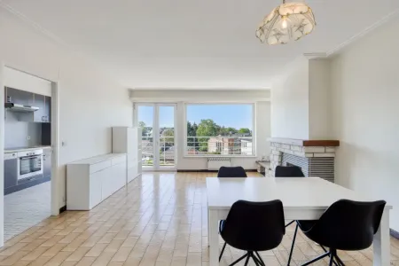  Verhuurd Halle