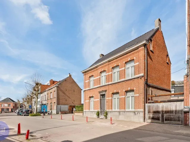Villa in Burcht - Dorpstraat 37, 2070