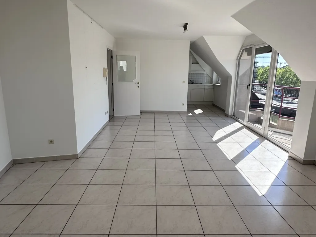 Huis in Kortrijk - 7682159 - Diksmuidekaai 1, 8500 Kortrijk