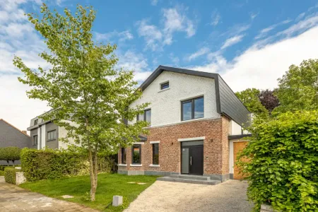 Villa Te Koop Hove