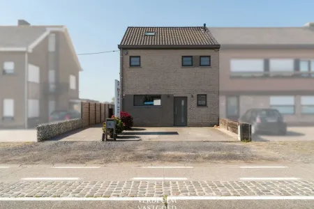 Huis Te Koop Oosteeklo