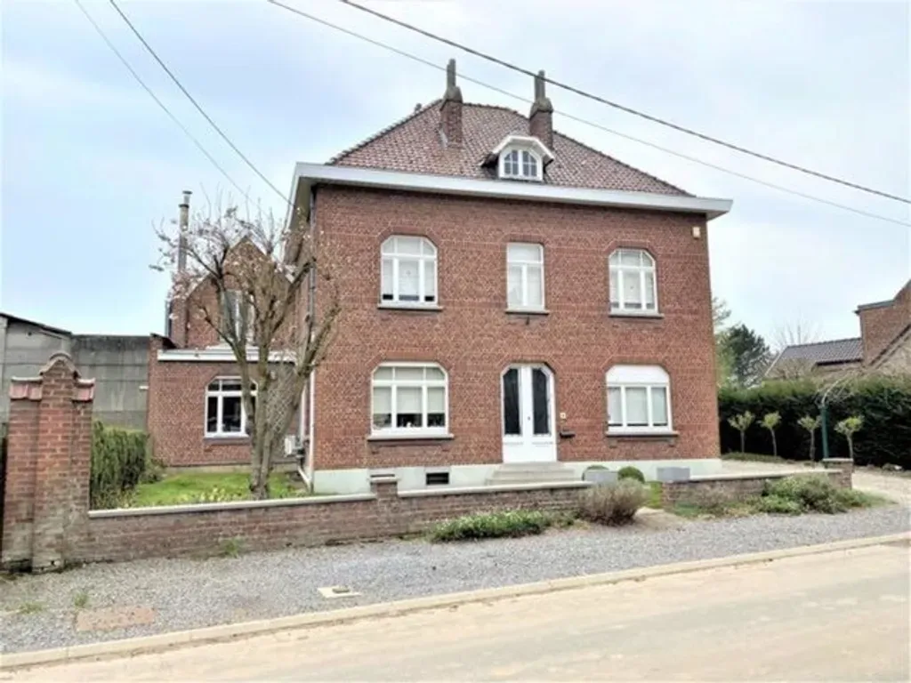 Huis in Wez-Velvain - 7687318 - Rue de Chaurette 3, 7620 Wez-Velvain