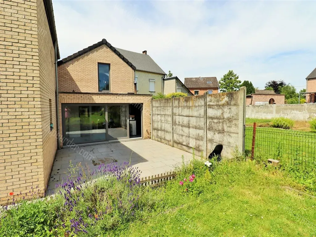 Huis in Mettet - 1487989 - Rue de Carry 32, 5640 METTET