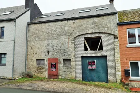 Garage À vendre Yves-Gomezée