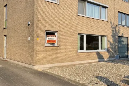 Verhuurd Hoevenen