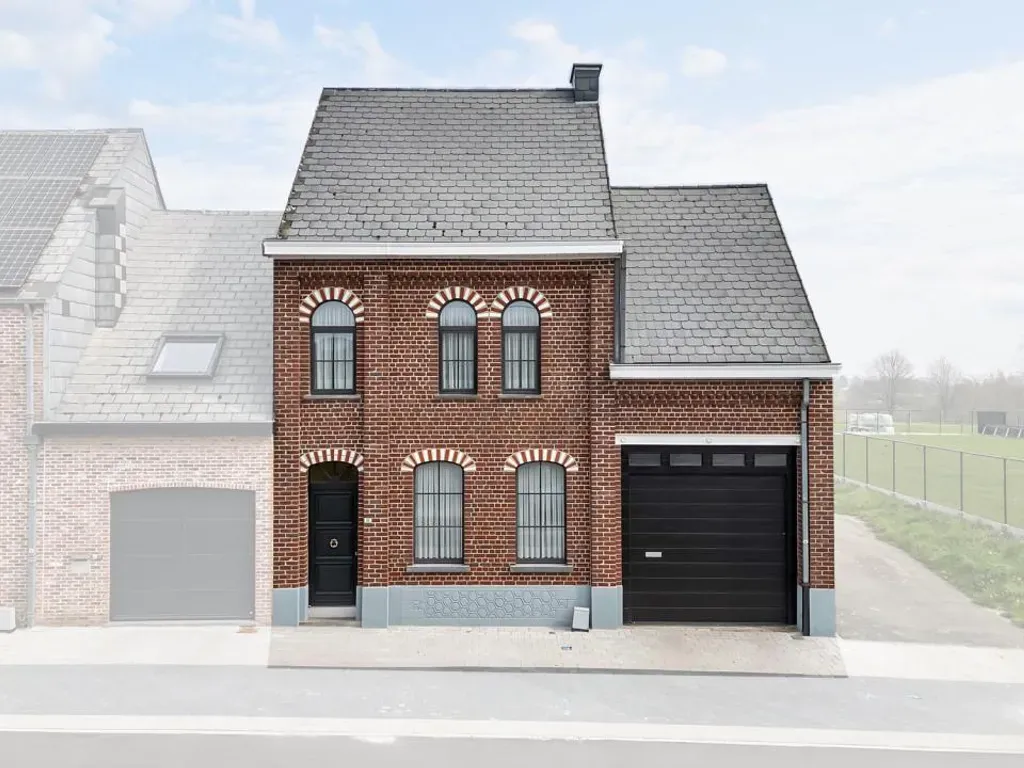 Huis in Denderhoutem - 7690676 - Ninoofsesteenweg 99, 9450 Denderhoutem