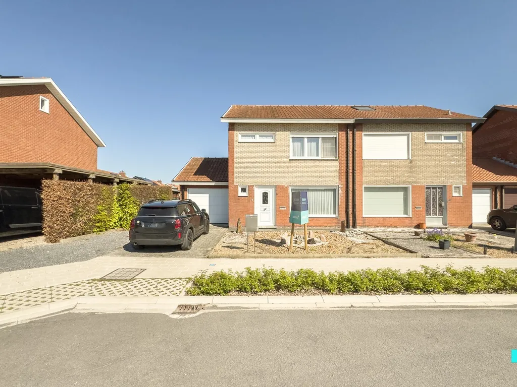 Hoofdfoto Huis in Sint-Eloois-Winkel
