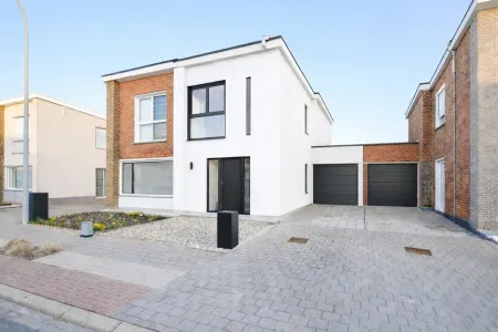 Huis Te Koop Oostrozebeke