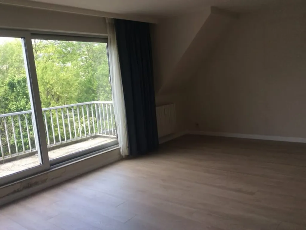Garage in Woluwe-Saint-Lambert - 7668619 - Avenue Gilbert Mullie 34, 1200 Woluwe-Saint-Lambert