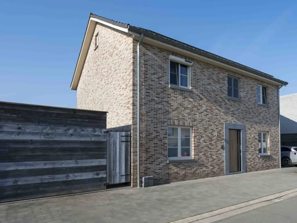 Huis in Bilzen - 7670438 - Steenveldstraat 1b, 3740 Bilzen