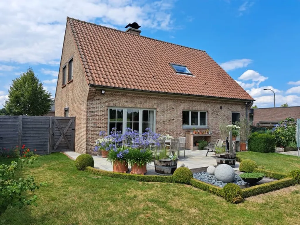 Garage in Deinze - 7670494 - Pelikaanlaan 8, 9800 Deinze