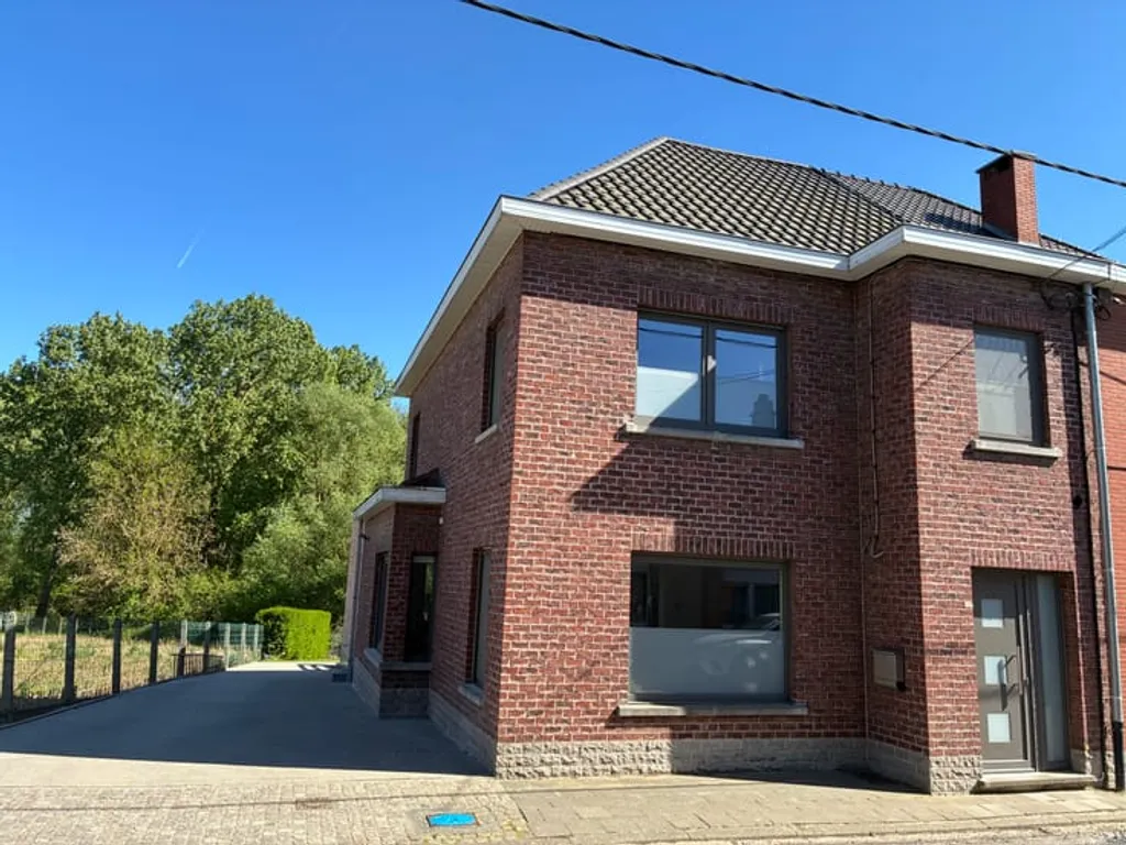 Huis in Neigem - 7671403 - Brusselseheerweg 123, 9400 Neigem