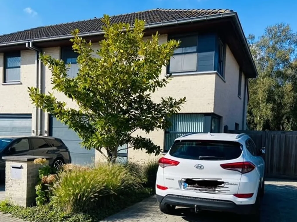 Garage in Koekelare - 7674597 - Noordstraat 8, 8680 Koekelare