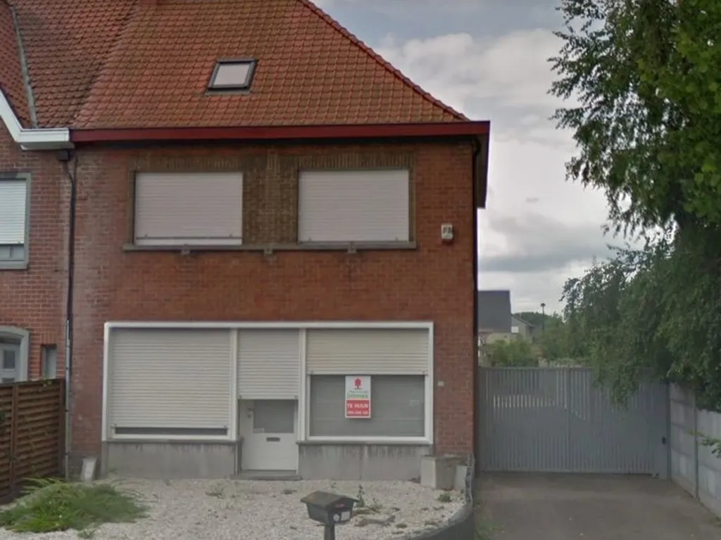 Huis in Wielsbeke - 7676359 - Rijksweg 207, 8710 Wielsbeke