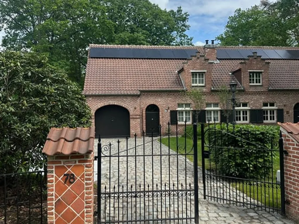 Garage in Schilde - 7677816 - Eugeen Van De Vellaan 78, 2970 Schilde