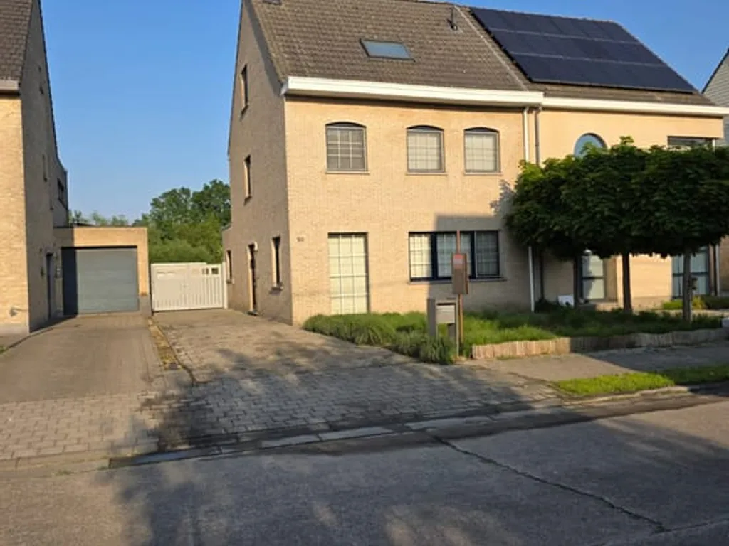 Huis in Willebroek - 7679437 - Bezelaerstraat 100, 2830 Willebroek
