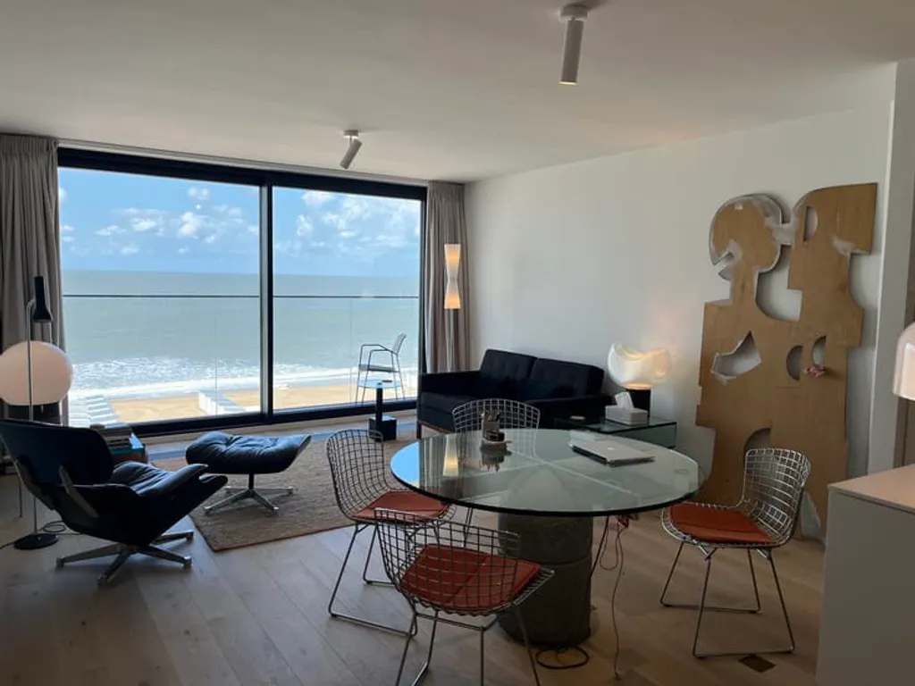 Appartement in Knokke-Heist - 7679862 - Zeedijk-Het Zoute 701, 8300 Knokke-Heist