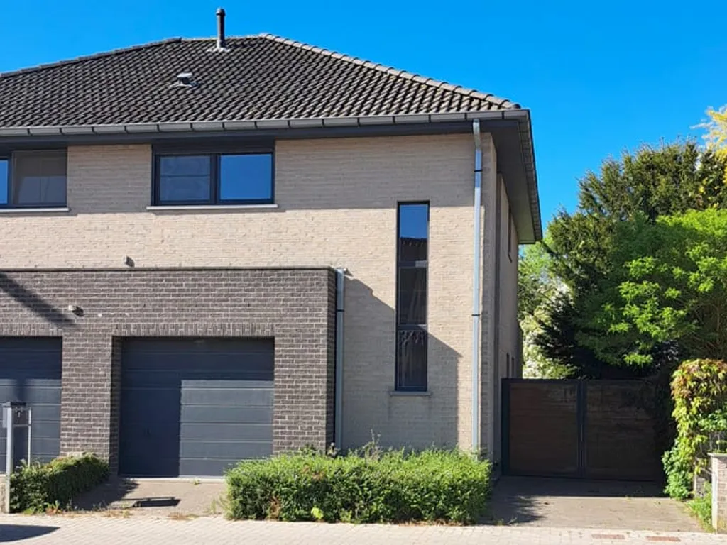 Garage in Oudenaarde - 7682404 - Oudstrijdersstraat 21, 9700 Oudenaarde