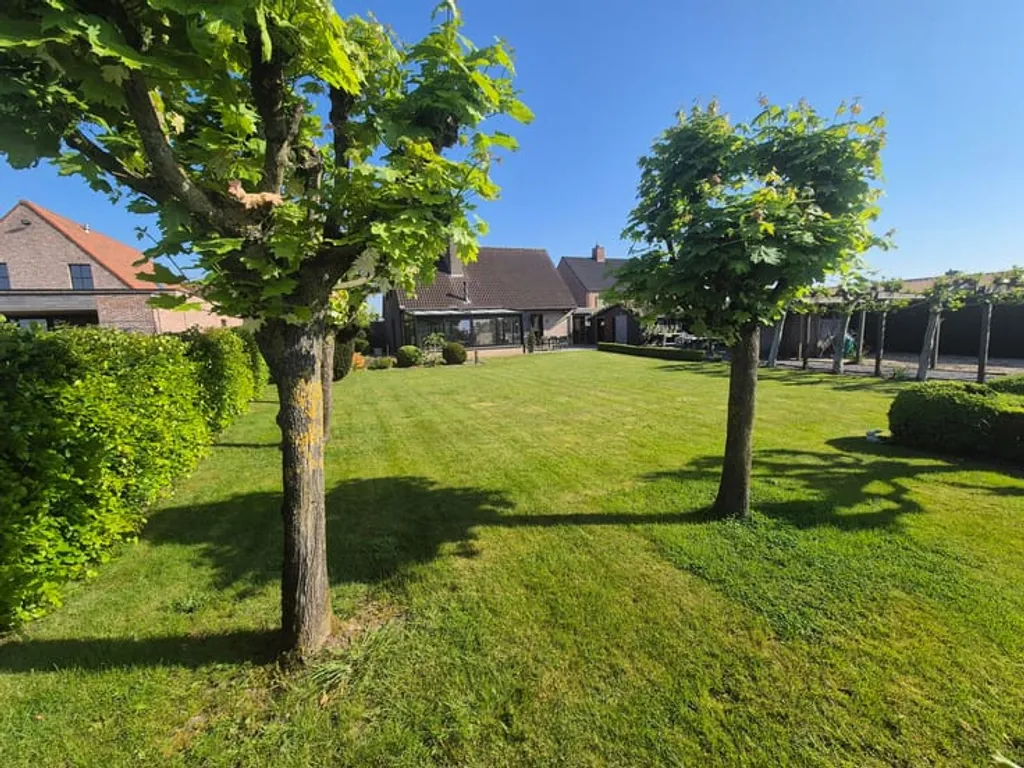 Villa in Pittem - 7682467 - Kolonel Naessensstraat 32, 8740 Pittem