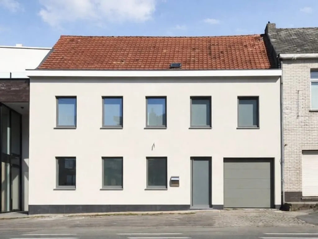 Huis in Ninove - 7682568 - Geraardsbergsesteenweg 312, 9400 Ninove