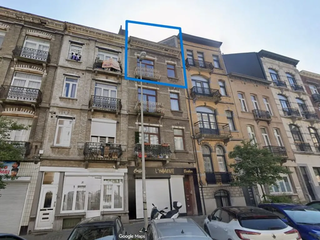 Huis in Schaerbeek - 7683598 - Avenue Émile Zola 12, 1030 Schaerbeek