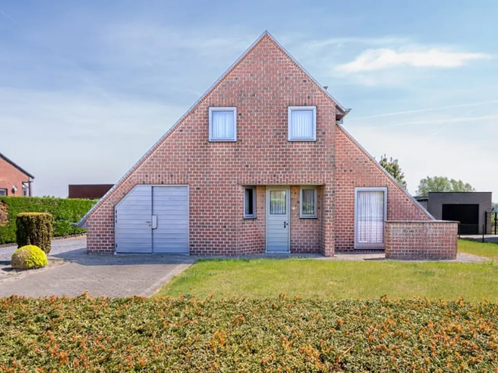 Garage in Ichtegem - 7683659 - Watervallestraat 67, 8480 Ichtegem