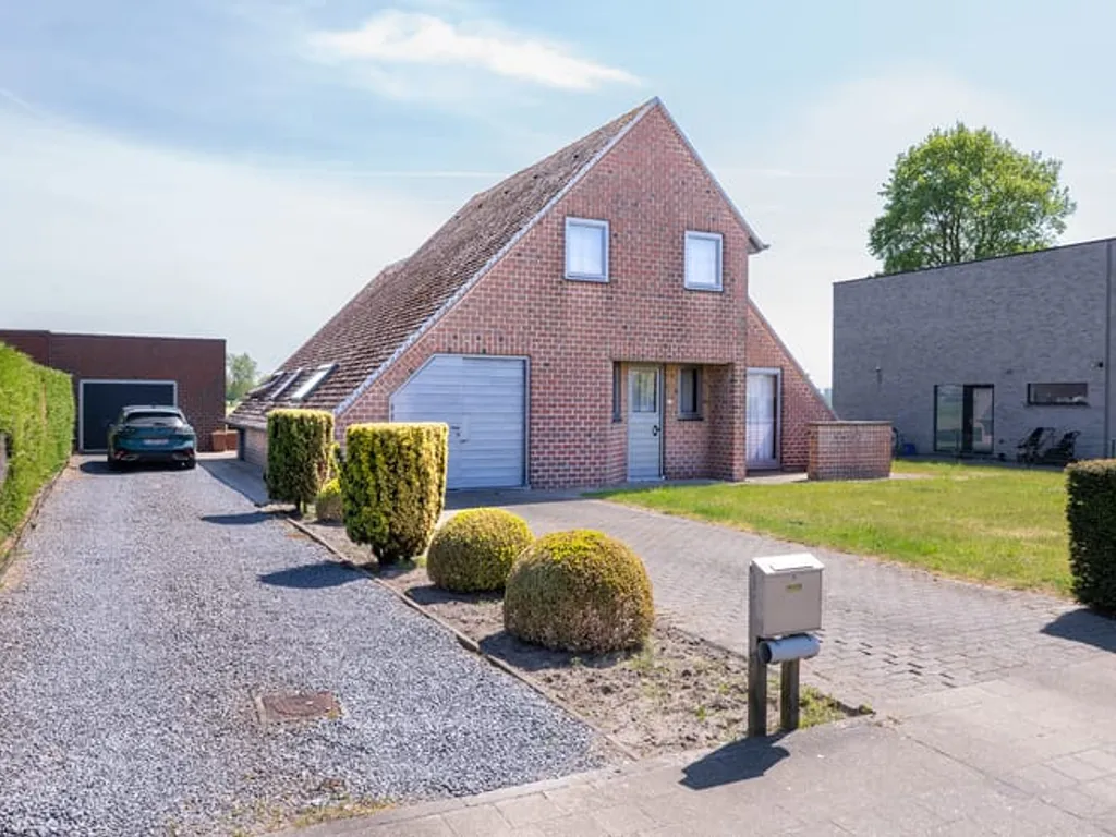 Garage in Ichtegem - 7683659 - Watervallestraat 67, 8480 Ichtegem