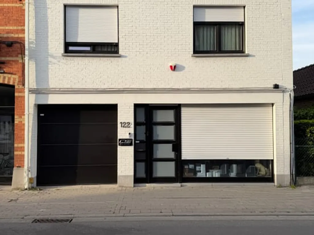 Garage in Roeselare - 7683743 - Diksmuidsesteenweg 122, 8800 Roeselare