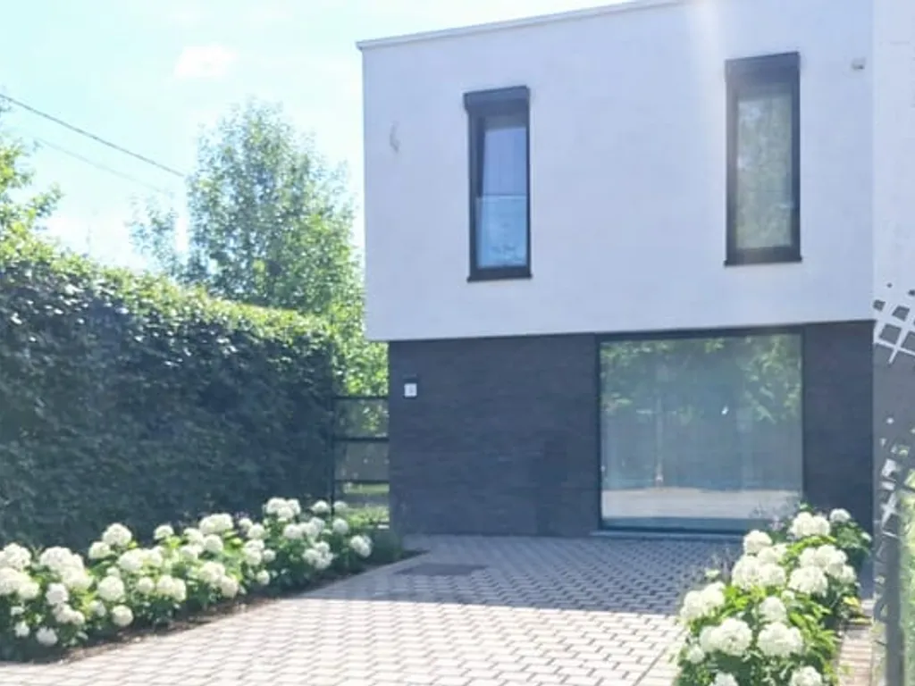 Huis in Brecht - 7683888 - Wijngaardlaan 13, 2960 Brecht