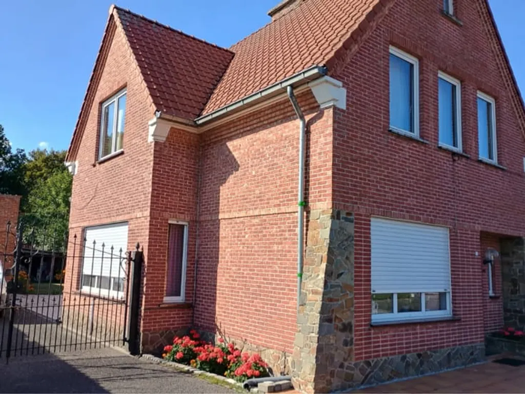 Garage in Sint-Niklaas - 7693318 - Zwaanaardestraat 93, 9112 Sint-Niklaas