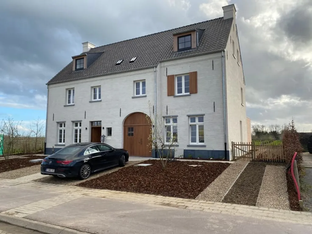 Huis in Ranst - 7683935 - Herentalsebaan 20b, 2520 Ranst