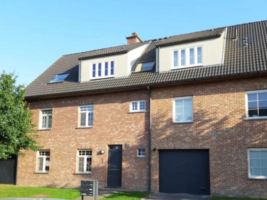 Garage in Oelegem - 7694841 - Hoornveldstraat 2a, 2520 Oelegem