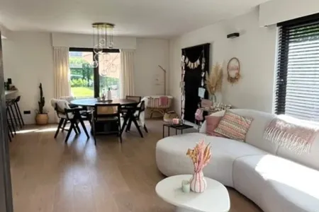 Huis Te Koop Stabroek