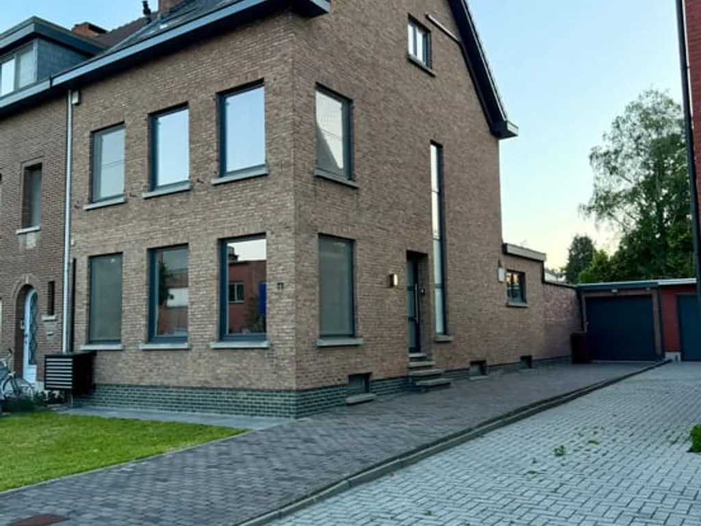 Hoofdfoto Huis in Schoten