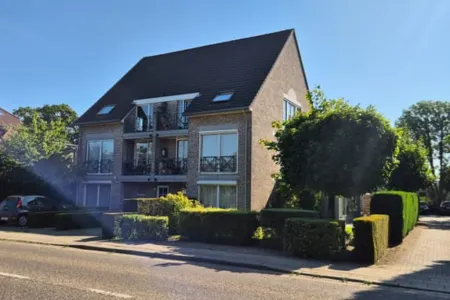 AppartementPeer