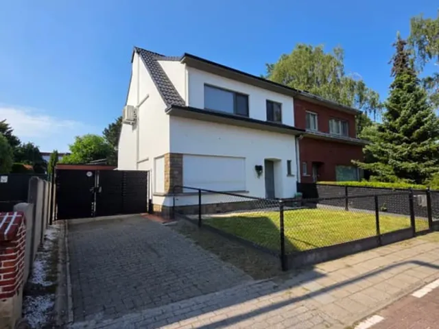 Huis in Kapellen - Klein Heiken 160, 2950