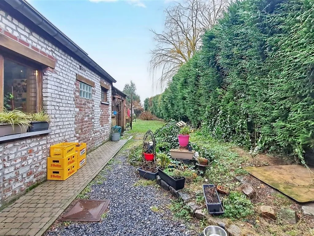 Huis in Sirault - 7668784 - Rue de Chièvres 272, 7332 Sirault