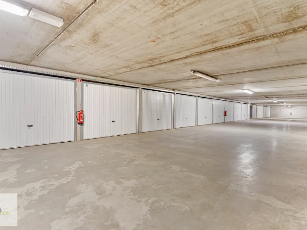Garage in Oostduinkerke - 7670879 - Fabiolaplein 5, 8670 Oostduinkerke