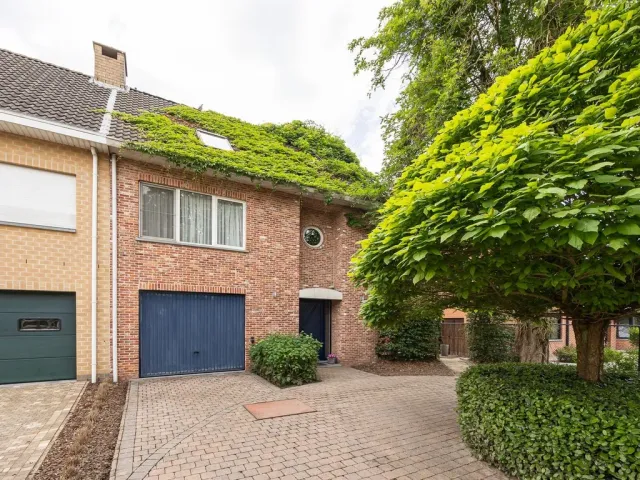 Huis in Brasschaat - Lage Kaart 427, 2930