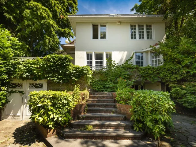 Villa in Ukkel - Avenue des Statuaires 42, 1180