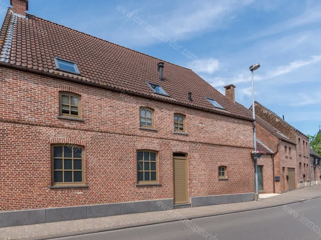 Garage Te Koop Leest