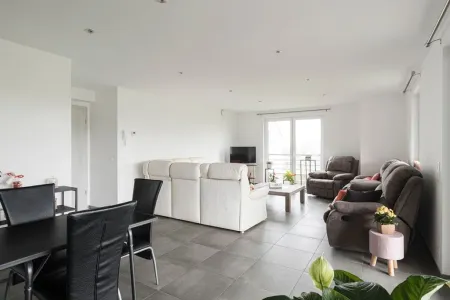 Appartement À vendre Léglise