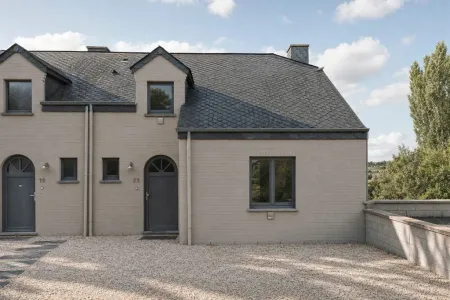 Villa À louer Léglise