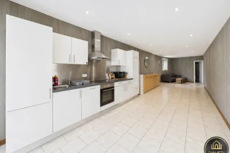 Huis Te Huur Léglise