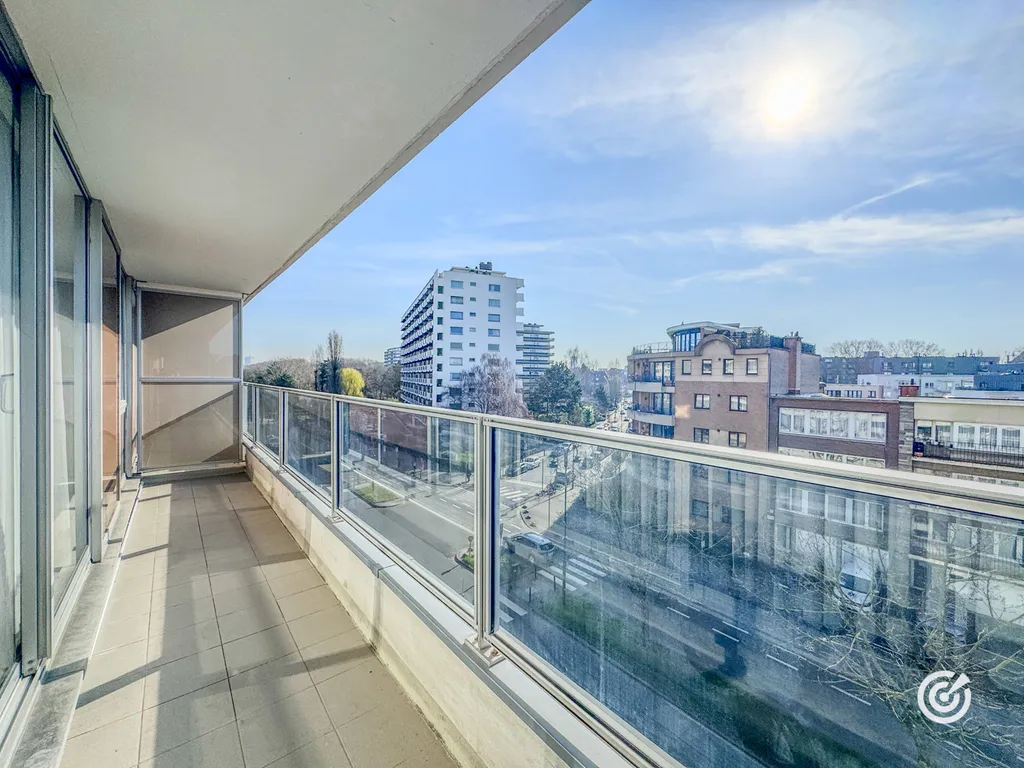 Appartement in Sint-Jans-Molenbeek - Square Edmond Machtens 20, 1080