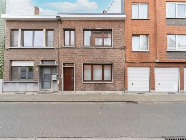 Huis in Antwerpen - Van Roiestraat 64, 2170